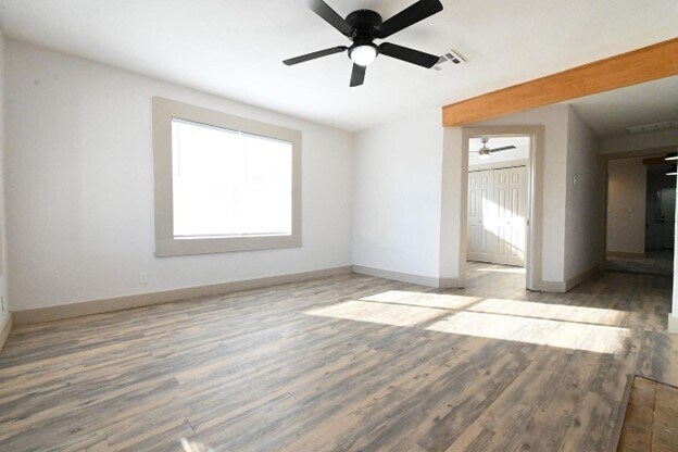 Building Photo - 1117 N Youngs Blvd