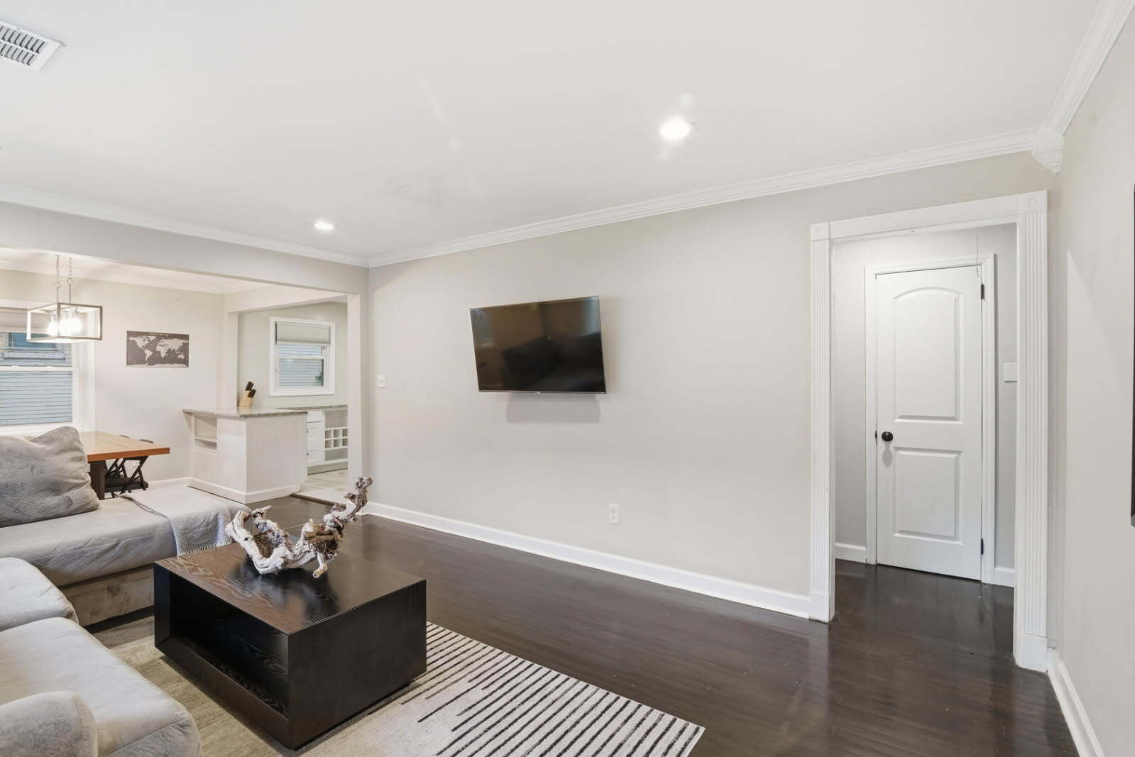 Building Photo - 1373 Benteen Way SE