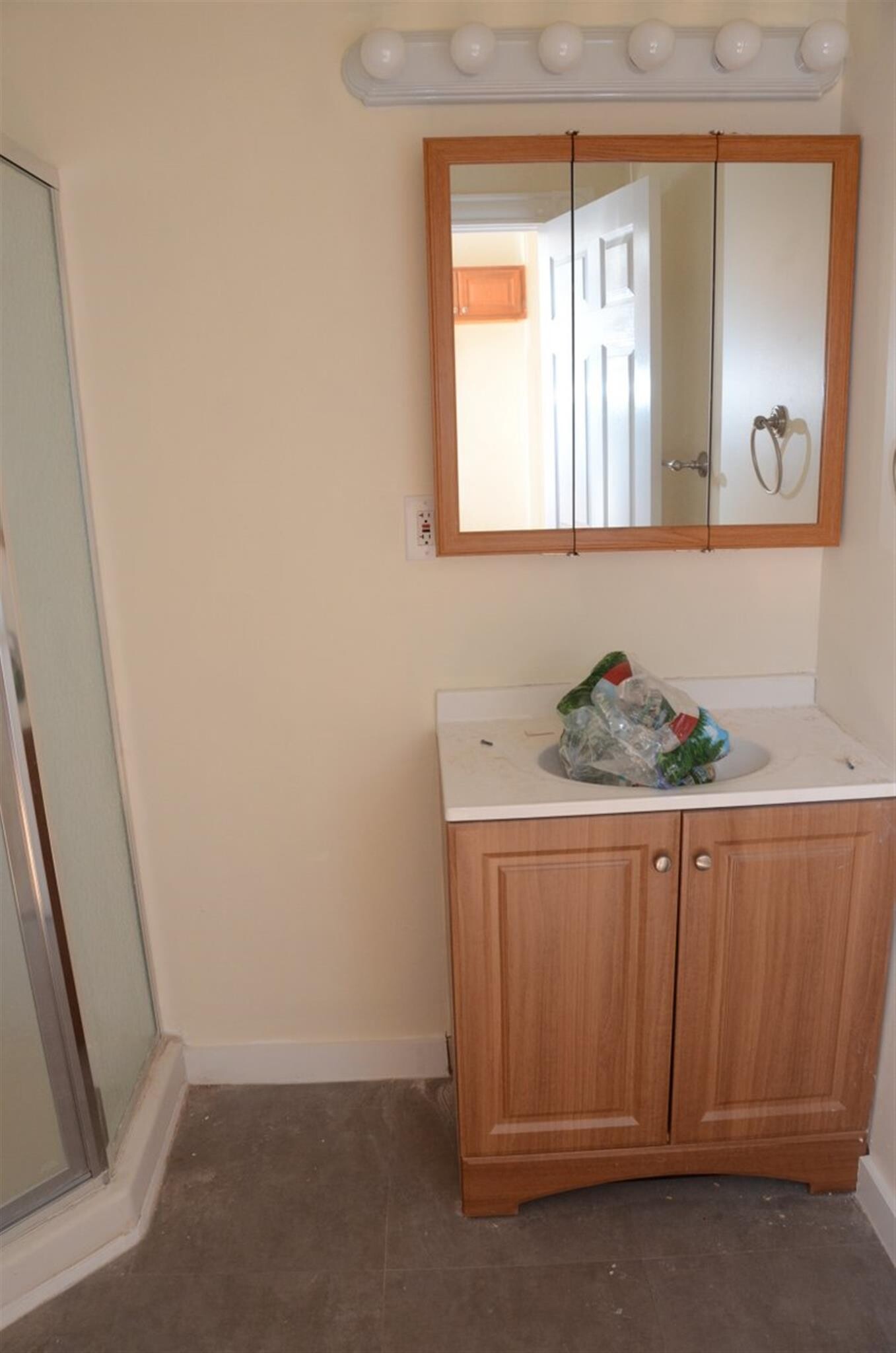 Building Photo - 382 Somerville Ave