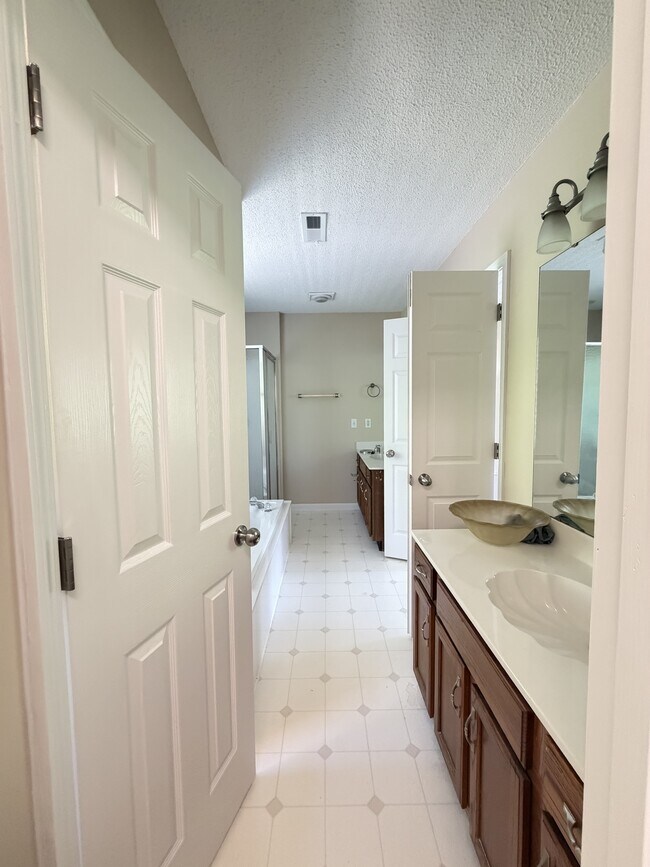Building Photo - 5938 Brookstone Dr NW