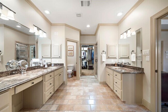 Building Photo - 1308 Lake Pointe Pkwy