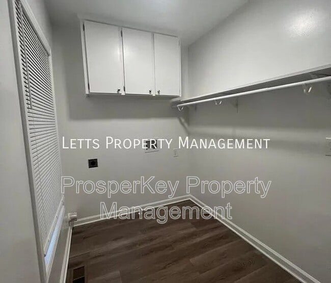 Building Photo - 2022 Reese Rd