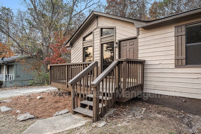 Building Photo - 784 15th Ct NW