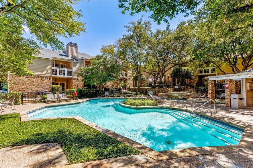 The pool at the complex - 14277 Preston Rd