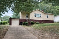 Building Photo - 1938 Shade Ave