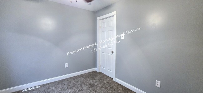 Building Photo - 509 Old Zelienople Rd