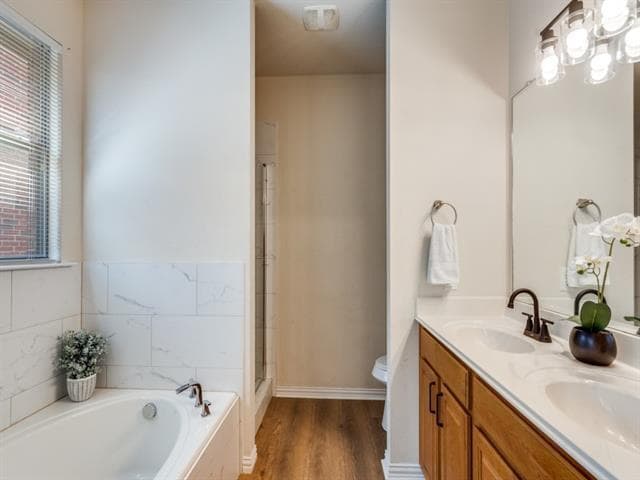 Building Photo - 2113 Broadstone Dr