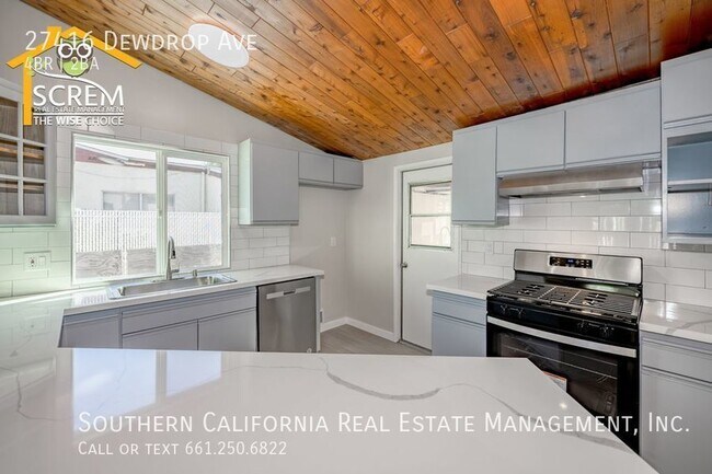 Building Photo - Single Story Four Bedroom Pool Home in Can...