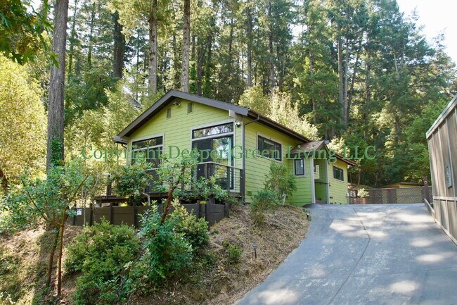 Building Photo - 2 Bedroom Woodacre Home with Views!
