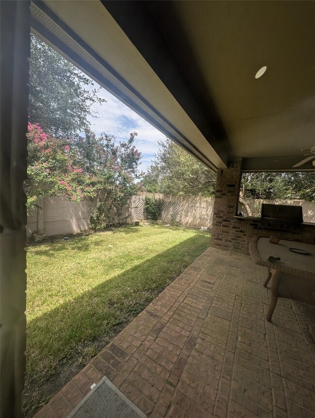 Building Photo - 14915 Bronze Finch Dr