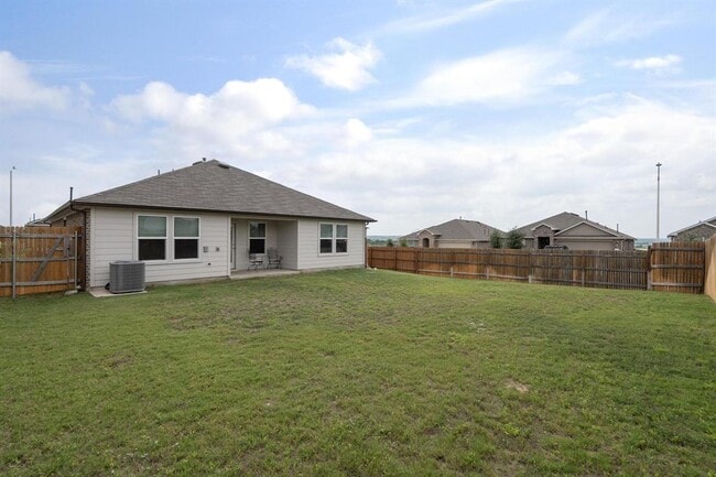 Building Photo - 205 Bethpage Dr