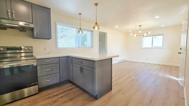 Building Photo - 3 Bed 1.25 Bath Single Family Home in Renton
