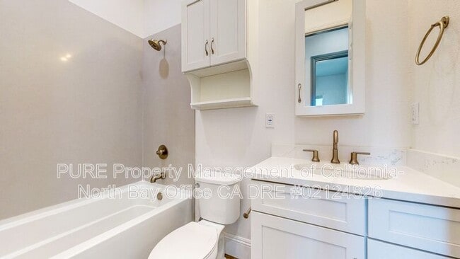 Building Photo - 1340 Miller Dr