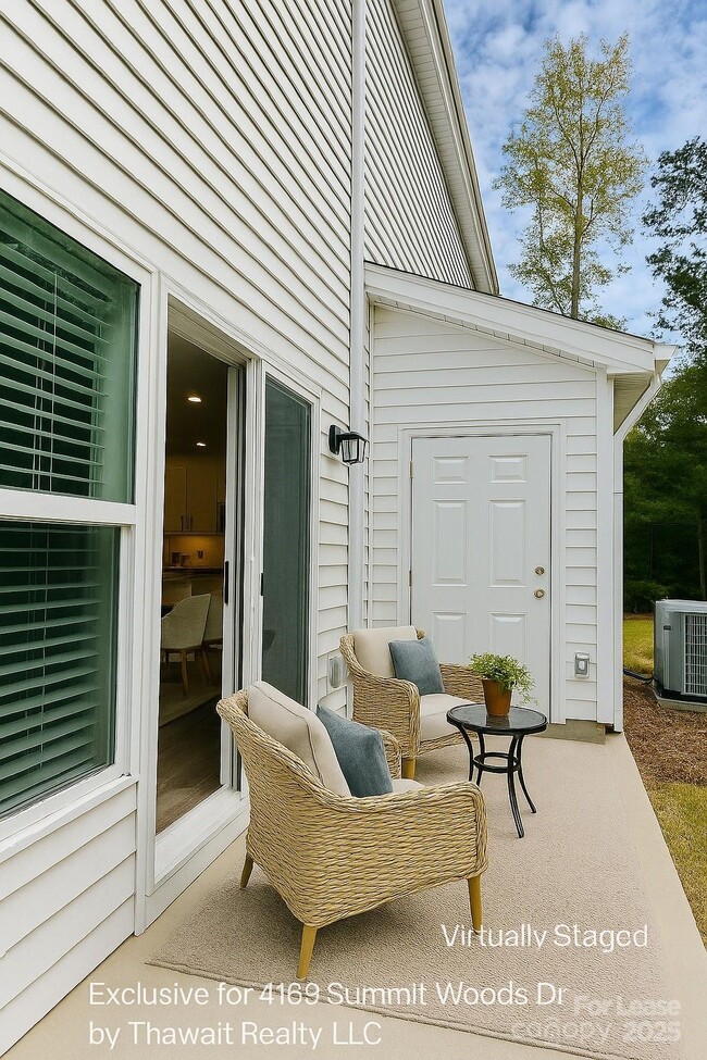 Building Photo - 4159 Smt Wds Dr