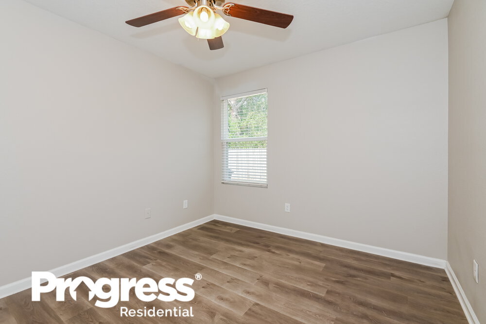 Building Photo - 1390 Sarahs Landing Dr