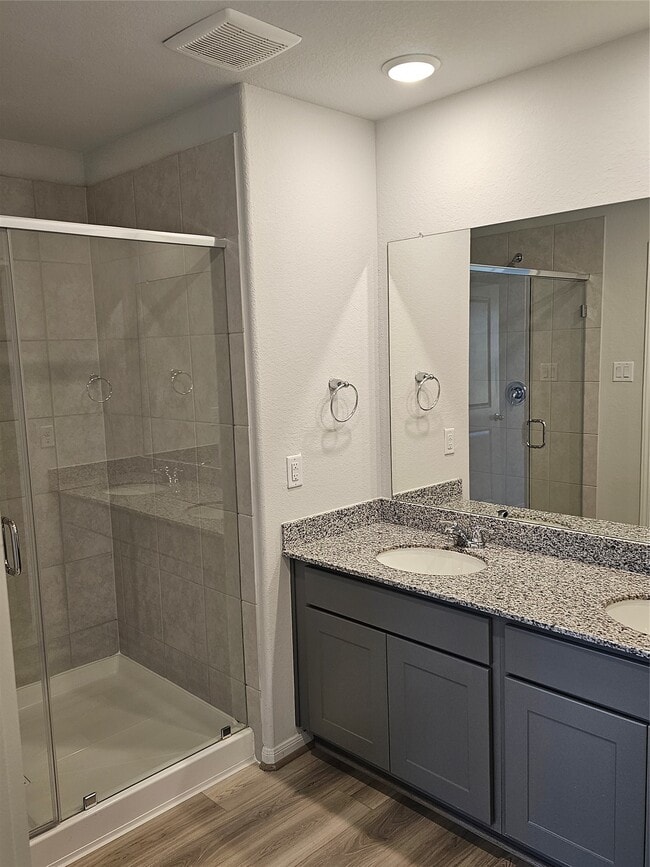 Building Photo - 5207 Shallowhurst Ln