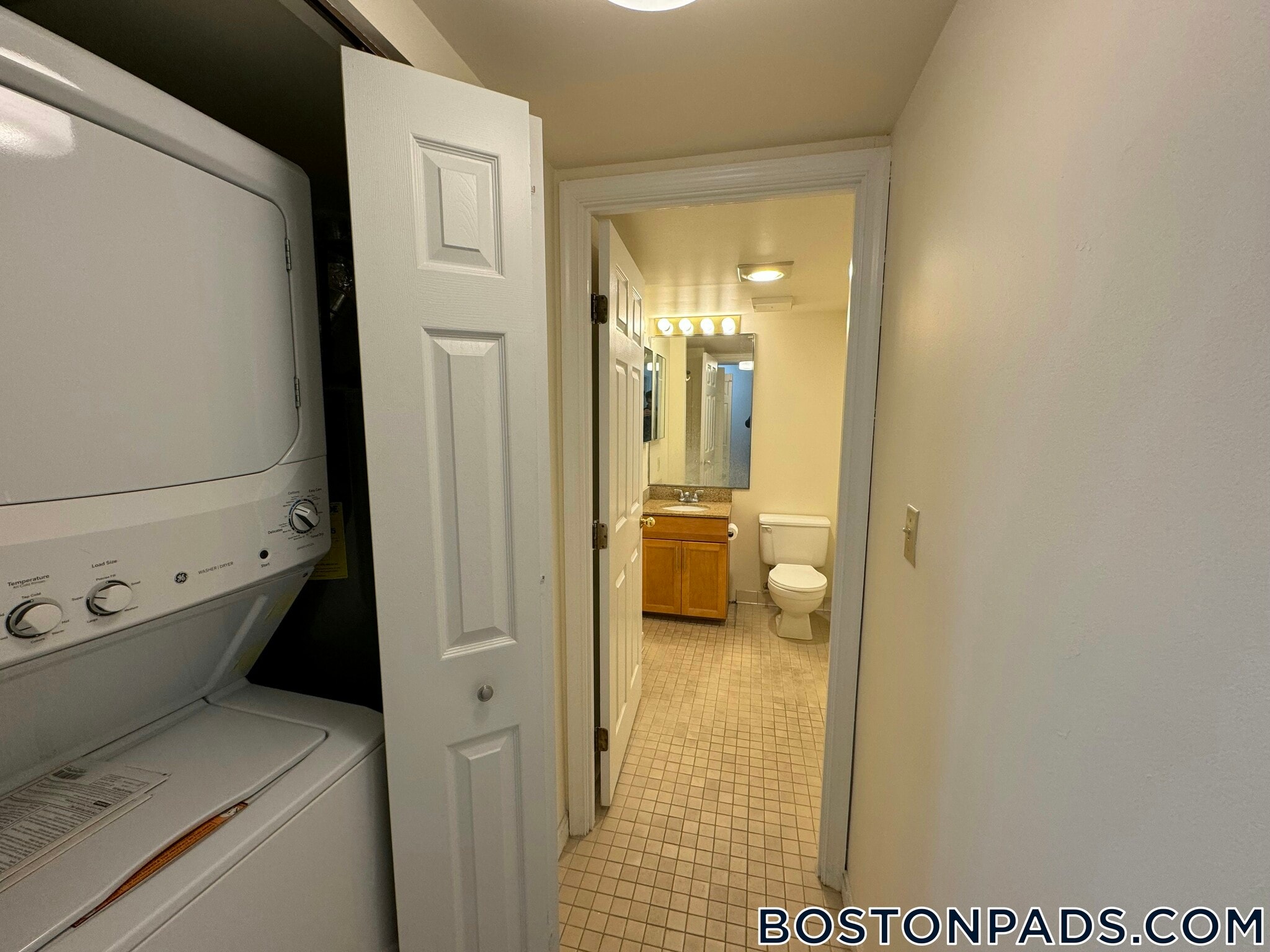 Building Photo - 345 Franklin St