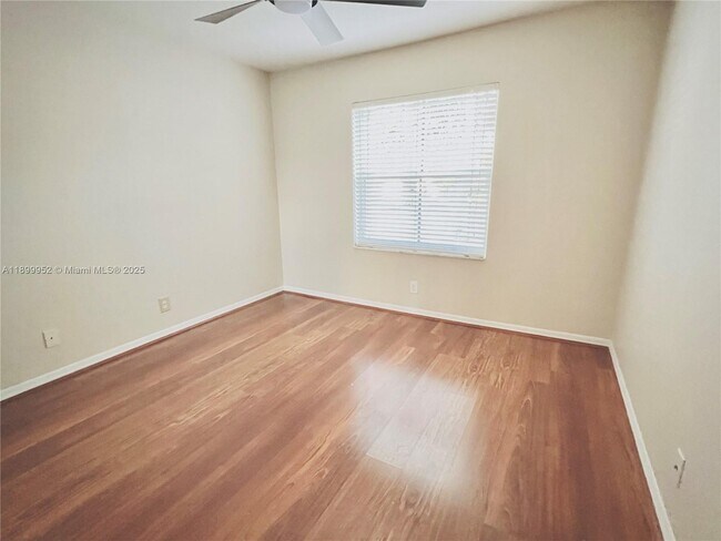 Building Photo - 968 Savannah Falls Dr