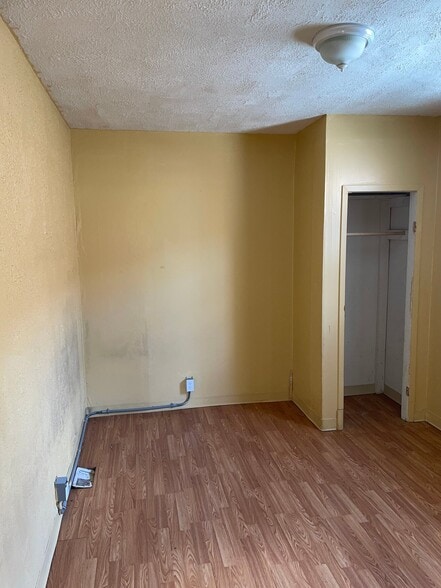 Building Photo - 5811 Helen Ave