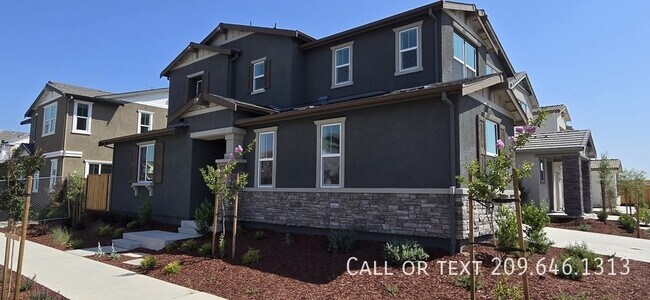 Building Photo - 1695 Placer Pl