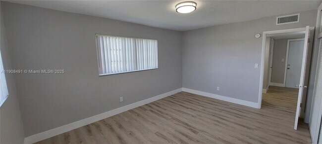 Building Photo - 7410 SW 82nd St