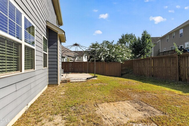 Building Photo - 614 Rose Laurel Ct