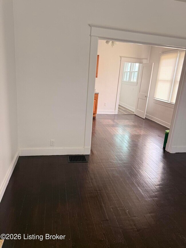 Building Photo - 841 Hazel St