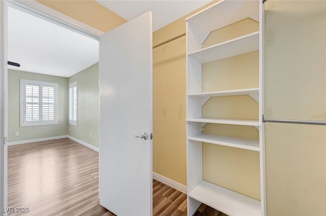 Building Photo - 10644 Tray Mountain Ave