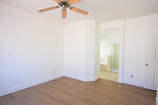 Building Photo - Beautifully Updated Single-Story Home with an Open Floor Plan