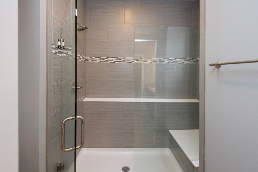 Building Photo - 15295 Mystic Rock Dr