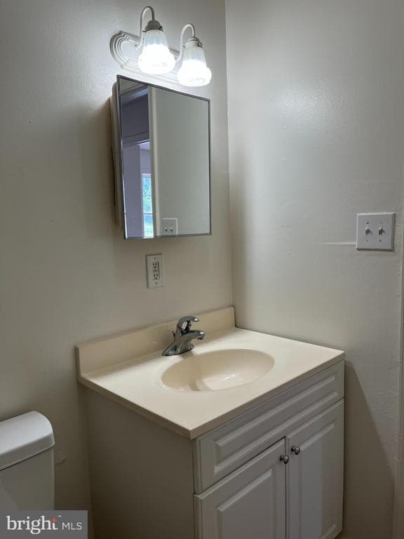 Building Photo - 414 N High St