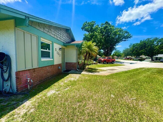 Building Photo - 5102 Lawnton Ct