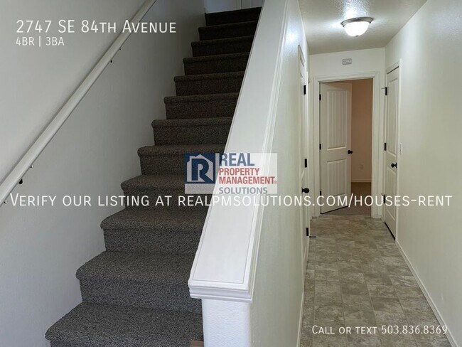 Building Photo - 2747 SE 84th Ave