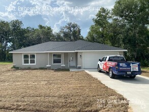 Building Photo - 296 Oak Ln Dr