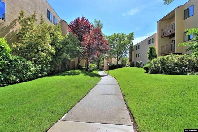 Building Photo - 2700 Plumas St