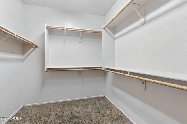 Building Photo - 4052 E Cullumber St