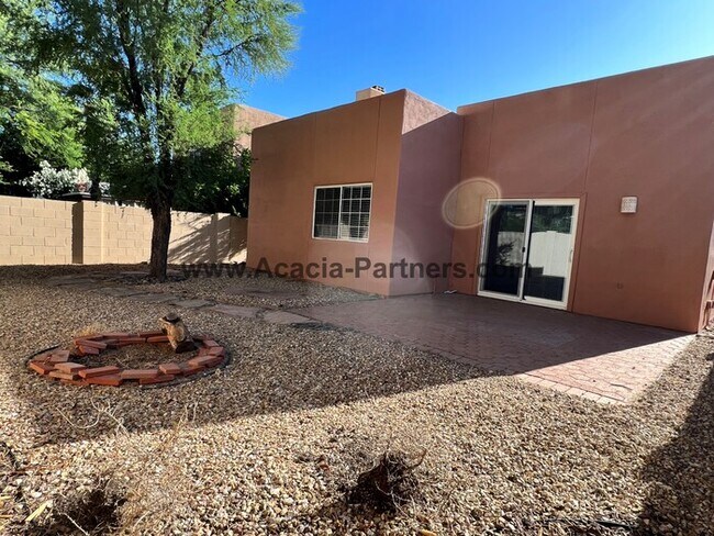 Building Photo - Great Property in Mesquite Creek II with M...