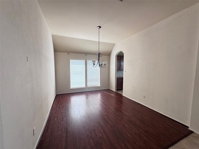 Building Photo - 22010 Rustic Canyon Ln