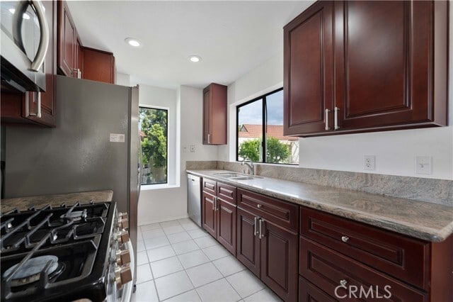 Building Photo - 10805 Camino Ruiz