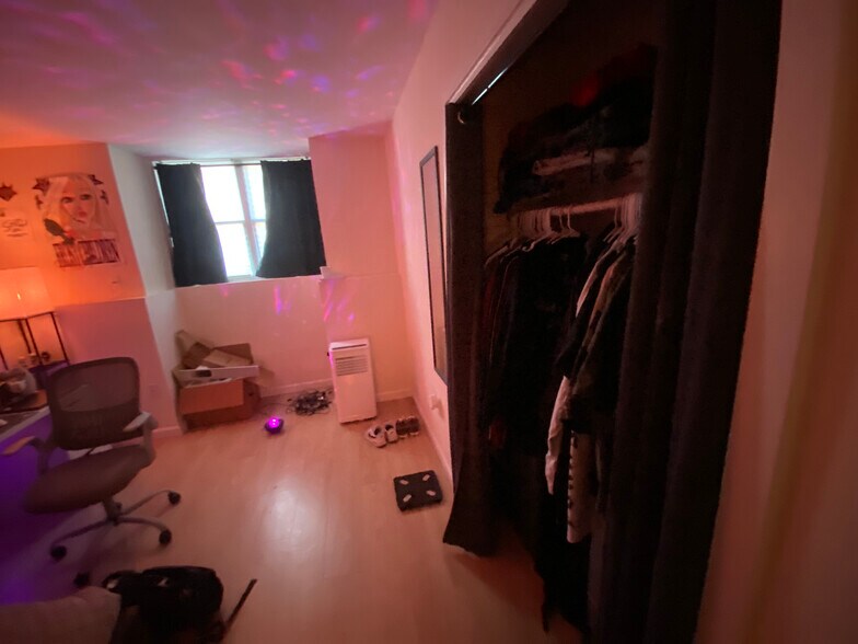 Building Photo - 1430 Tremont St