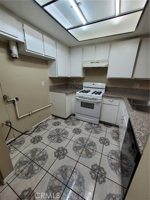 Building Photo - 959 S Mountain Ave