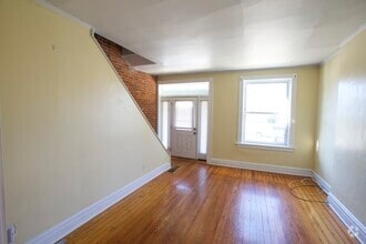 Building Photo - 1110 Tamm Ave