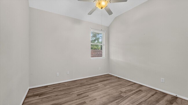 Building Photo - 22626 Fanwick Dr