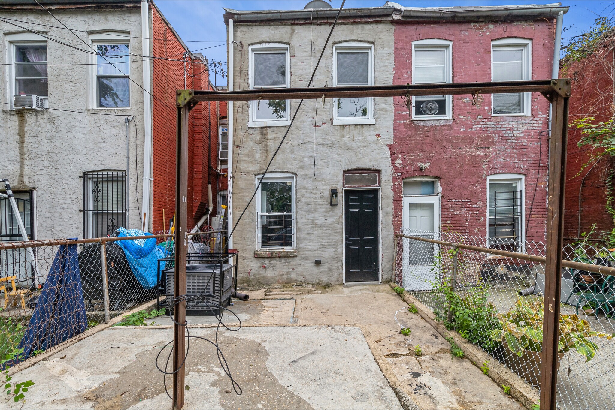 Building Photo - 2128 Hollins St