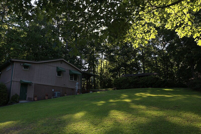 Building Photo - 210 Lake Becky Rd