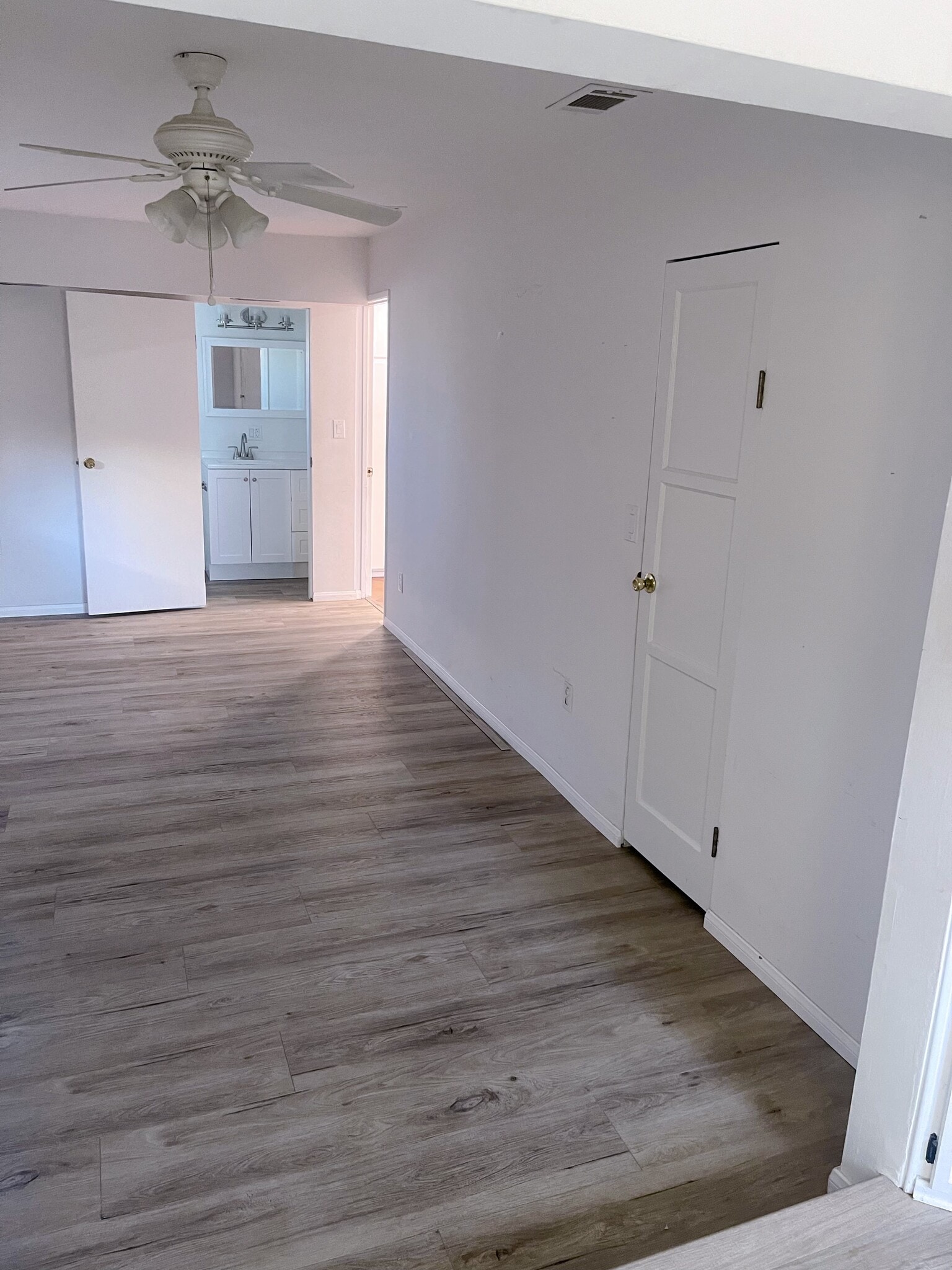 Building Photo - 9575 E Heaney Cir