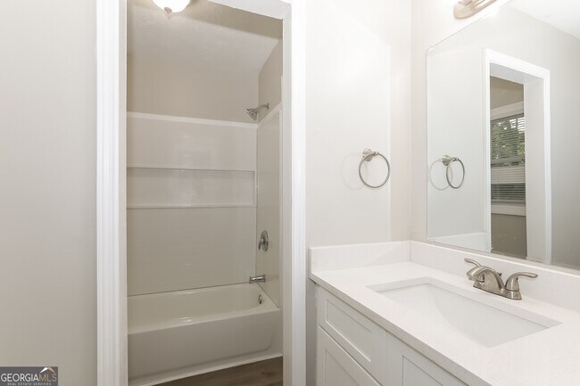 Building Photo - 613 San Pablo Ct