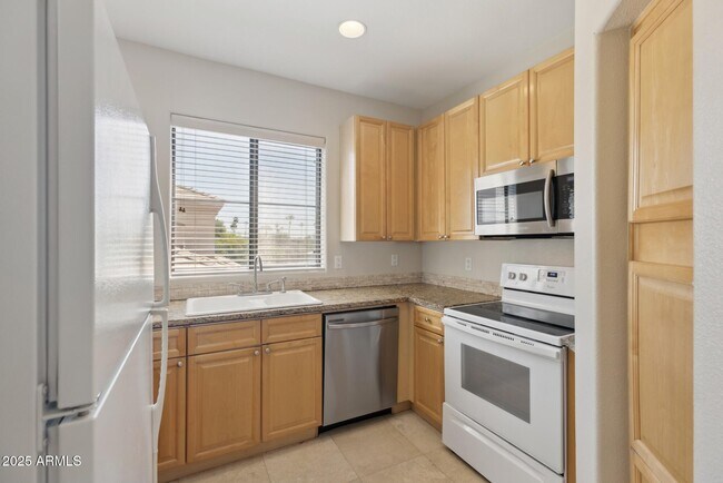 Building Photo - 4200 N 82nd St