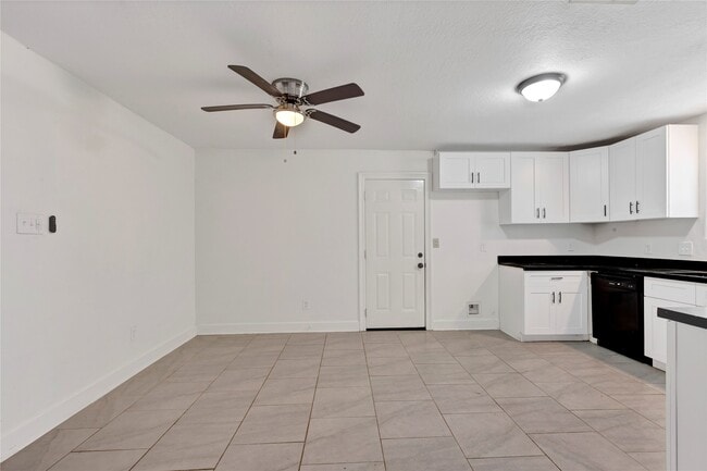 Building Photo - 16003 Birch Vale Dr