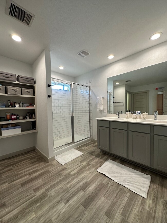 Building Photo - 6823 Dell Vista Drive